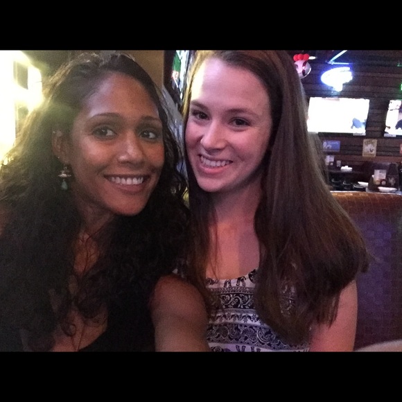 Meet your Posher, Emily - Picture 4 of 4